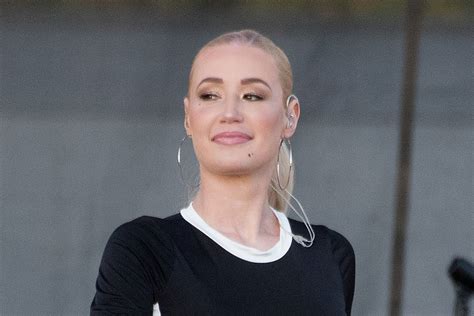 iggy azalea tits|Iggy Azalea Goes Nude in New Instagram Photos .